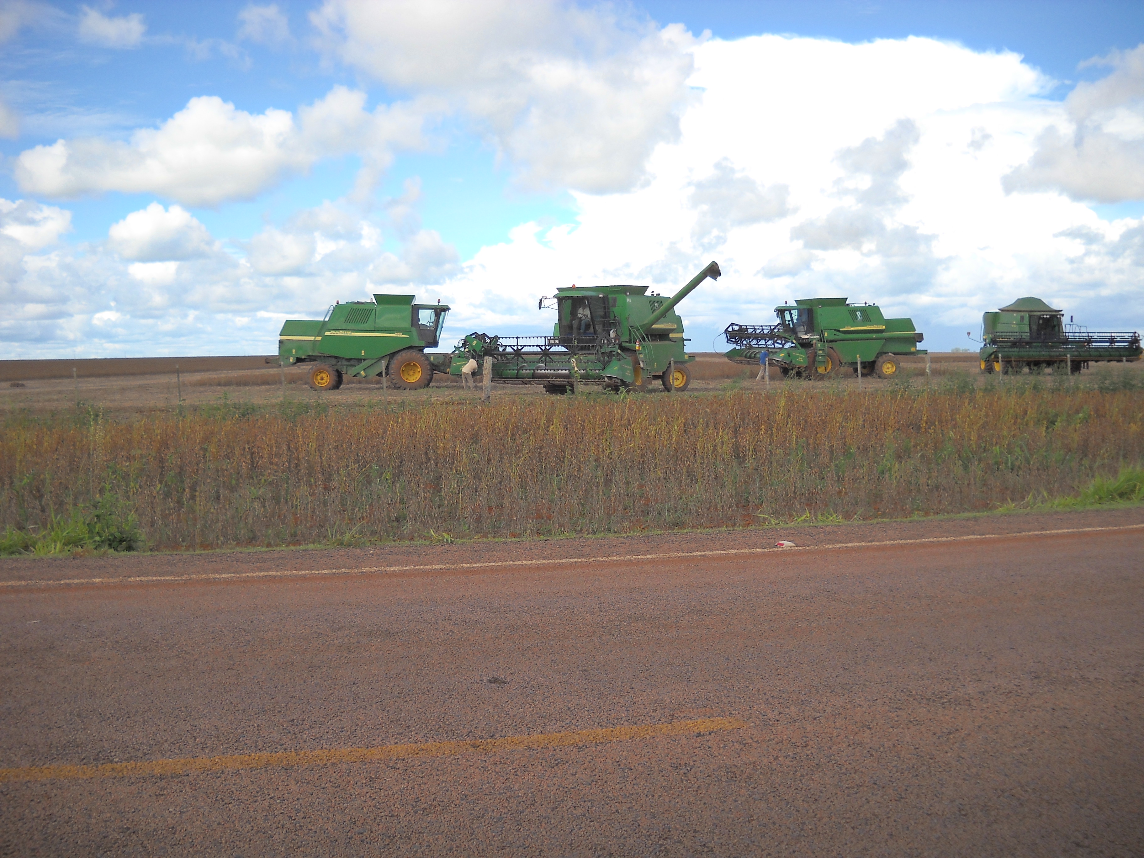 Preparing for harvest near Campo Verde in southern Mato Grosso