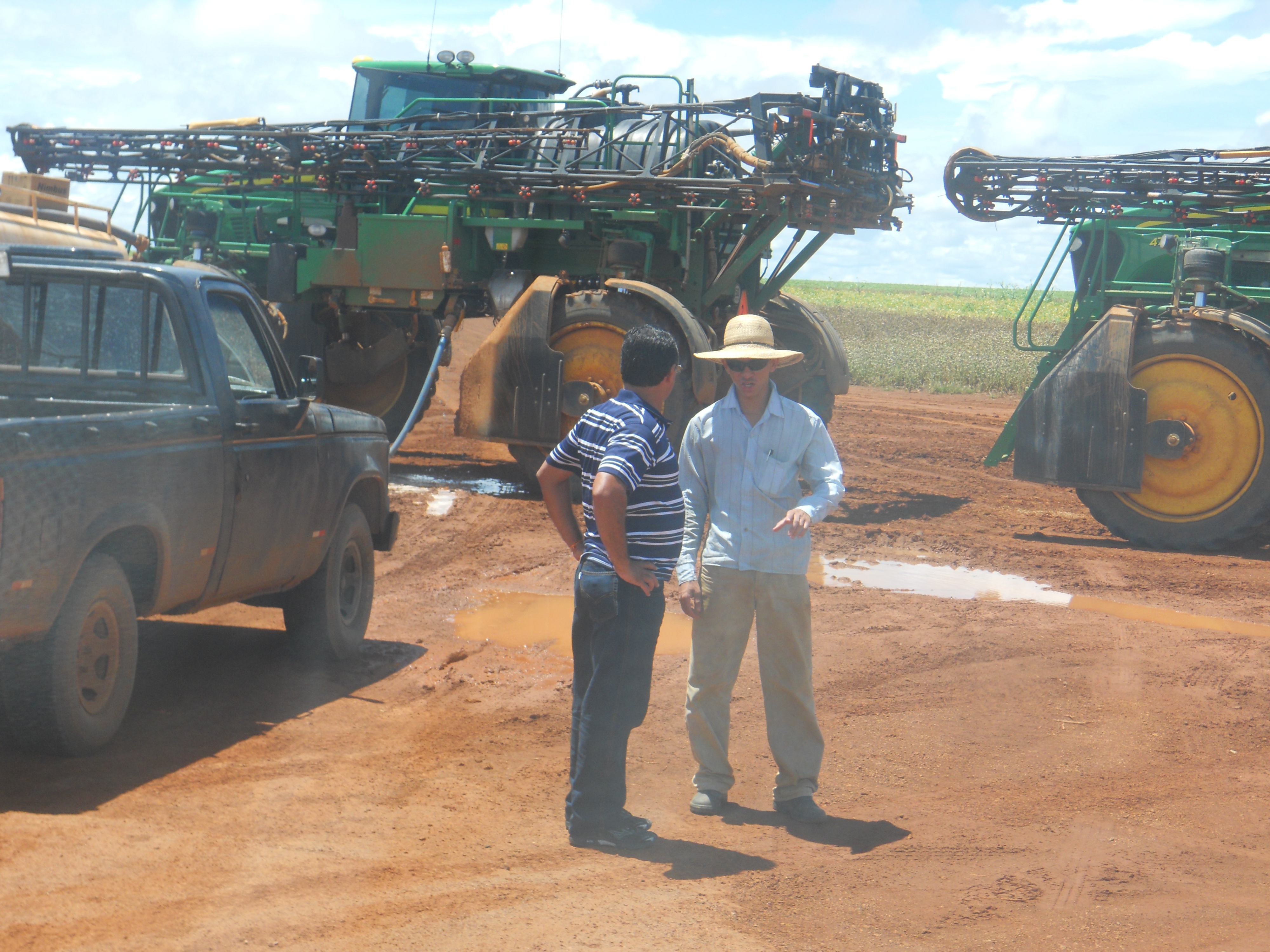 Spraying soybeans for rust control near Primavera do Leste in southeastern Mato Grosso, Brazil