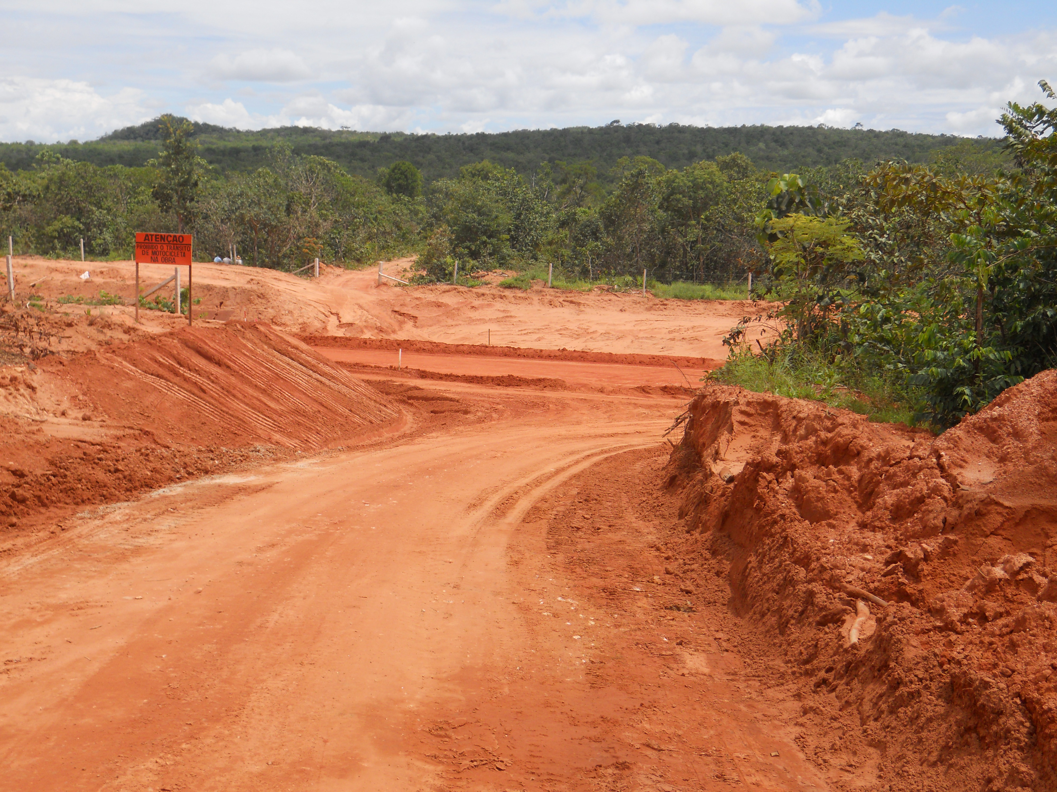 Access to construction site of Ferronorte Railroad near Alta Araguaia in southeastern Mato Grosso, Brazil