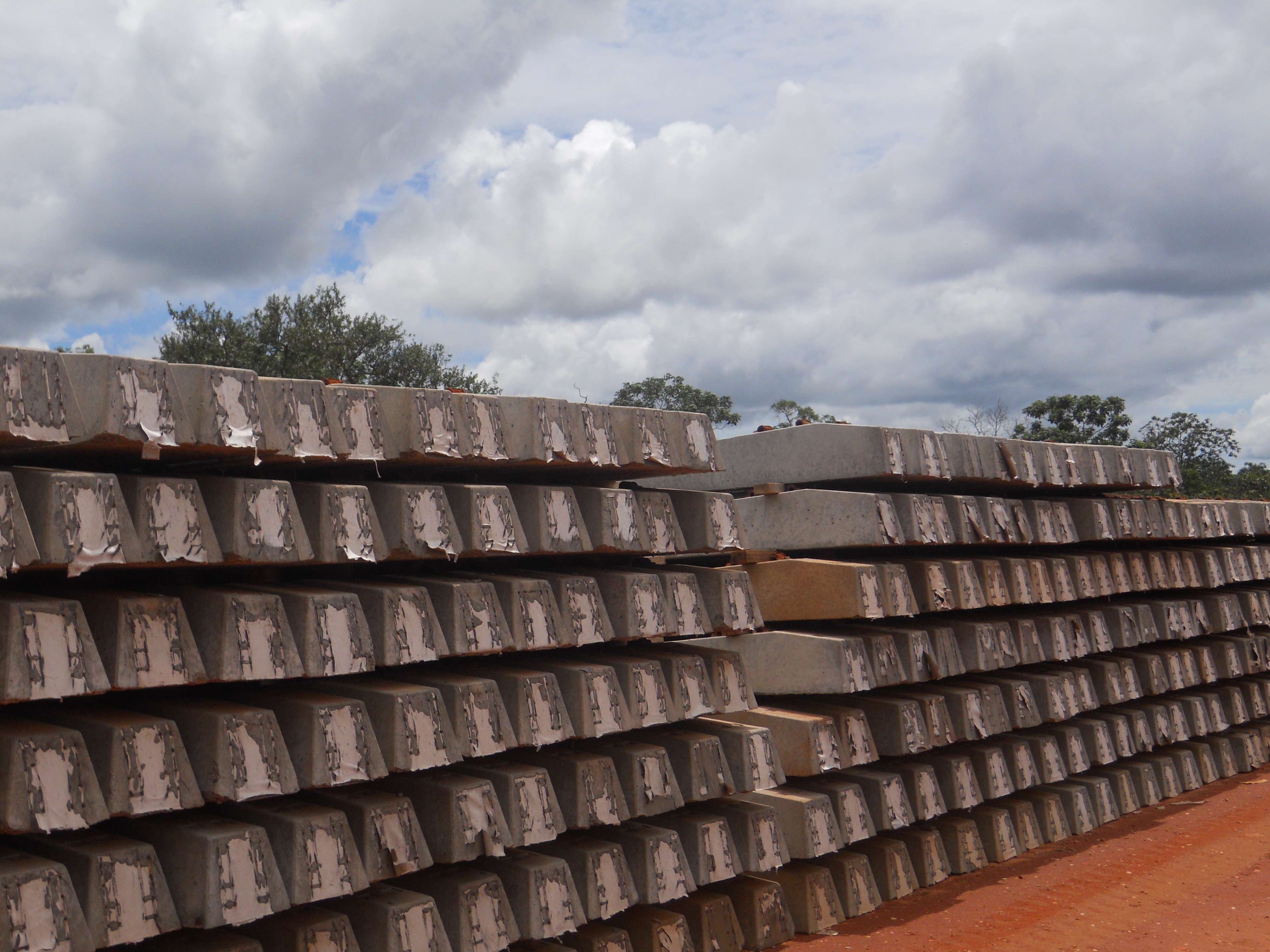 Concrete ties (400 kilograms each) waiting to be laid along Ferronorte Railroad near Alta Araguaia in southeastern Mato Grosso, Brazil