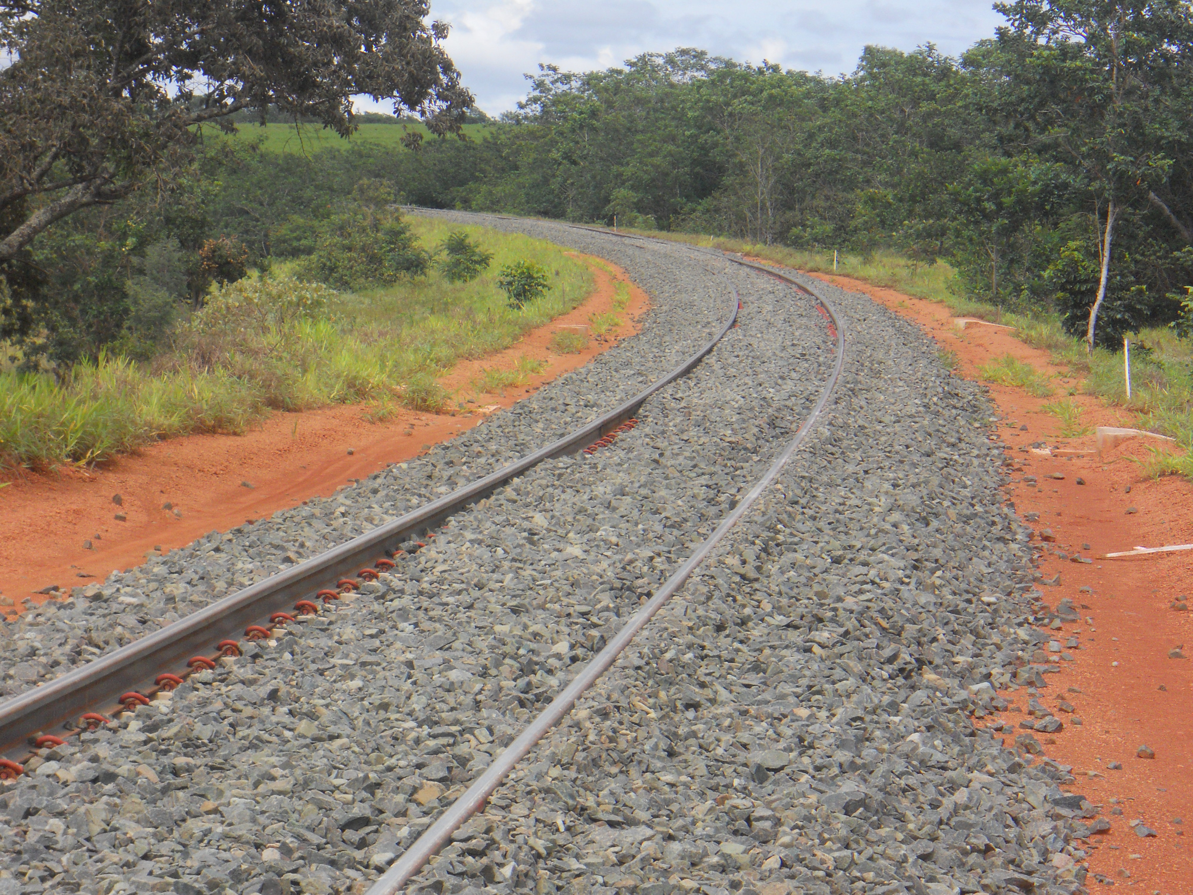 Newly lain track on Ferronorte Railroad near Alta Araguaia in southeastern Mato Grosso, Brazil