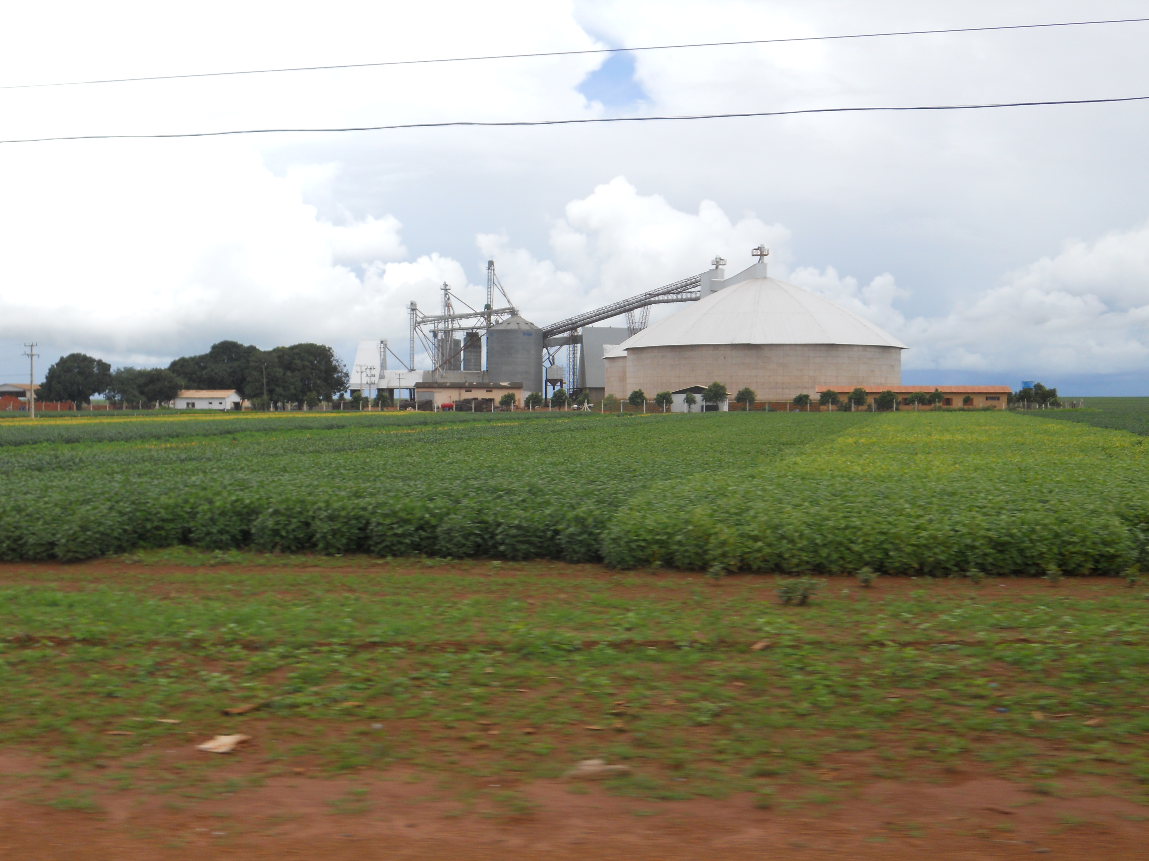 Grain facility near Campo Novo do Parecis in western Mato Grosso, Brazil